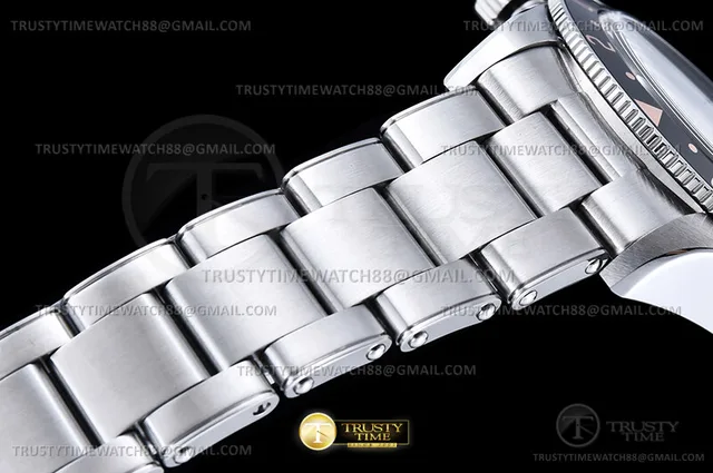 TUD112 - Black Bay Fifty Eight GMT 39mm SS/SS Black ZF Asia 2836 — photo 5