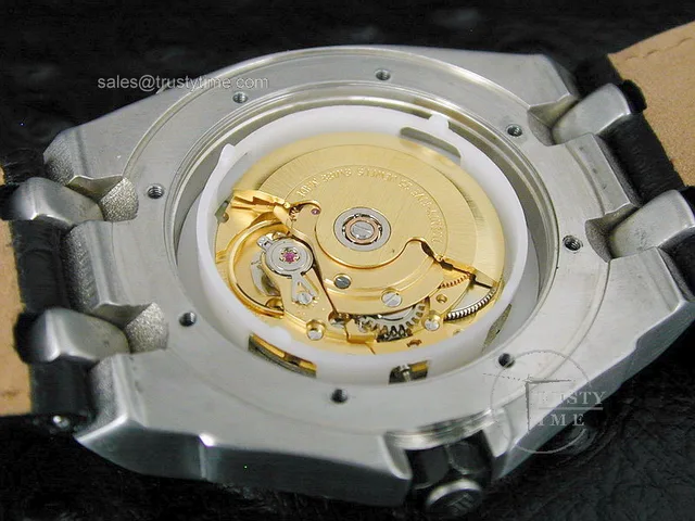 AP0021B - Wempe Limited Ed Royal Oak Offshore SS White - ETA — photo 7